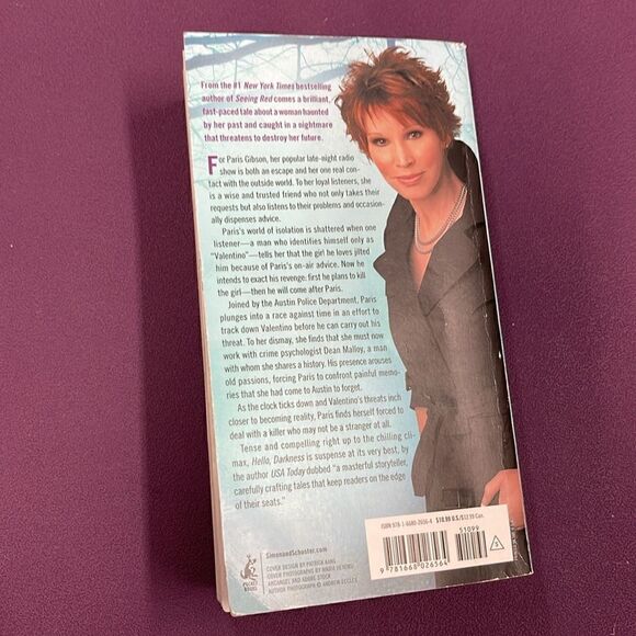 Hello, Darkness - Sandra Brown - Picture 3 of 6